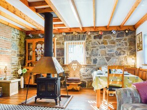 Open plan living space | Swn Y Nant, Pontrhydfendigaid