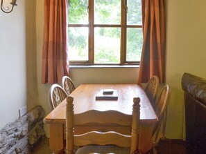 Convenient dining area | Great Meadow - Sherrill Farm Holiday Cottages, Dunterton, near Tavistock