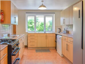 Kitchen/diner | The Vineries- Glady’s Orchard - The Vineries, Lands End, near Porthcurno