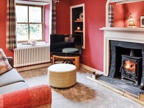 Living area | Oakwood Cottage, Glencoe