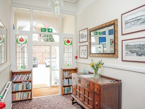 Hallway | Broadshade Holiday Apartments, Paignton