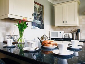 Kitchen | Willow Cottage - Broad View Farm, Blacknest, near Alton