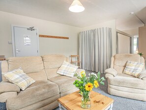 Living area | Apartment Nine - Broadshade Holiday Apartments, Paignton