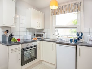 Kitchen area | Apartment Eleven - Broadshade Holiday Apartments, Paignton