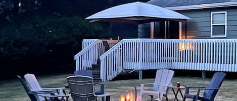 End an amazing day with conversation and s’mores around the fire pit.