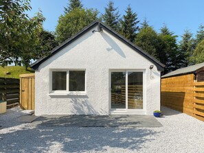 Exterior | Sonas, Torlundy