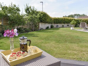 Garden | Lawn Vista Cabin, Barnstaple