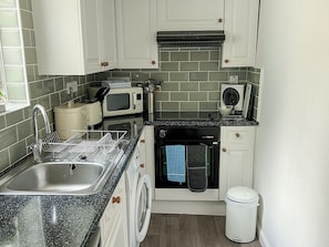 Kitchen | The Steps, Mevagissey