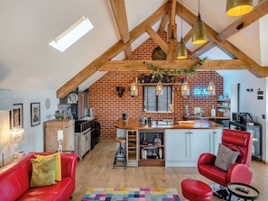 Open plan living space | Country Escape at The Granary - Winter Cottages, Easthorpe, near Colchester