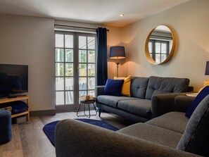 Living room | Garden Flat, Ryde and Seaview