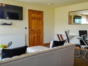 Open plan living space | Seaviews and Hot Tub at The Fairways - The Fairways, Portpatrick