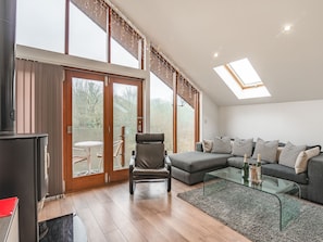 Living area | Waterside Lodge Fourteen - Ashgrove Country Park, Elland