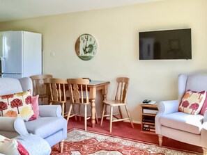 Open plan living space | Old Smithy BungalowsFoxgloves Bungalow, Welcombe, near Hartland