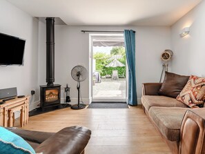 Living area | Cozy Lodge, Barton-Upon-Humber