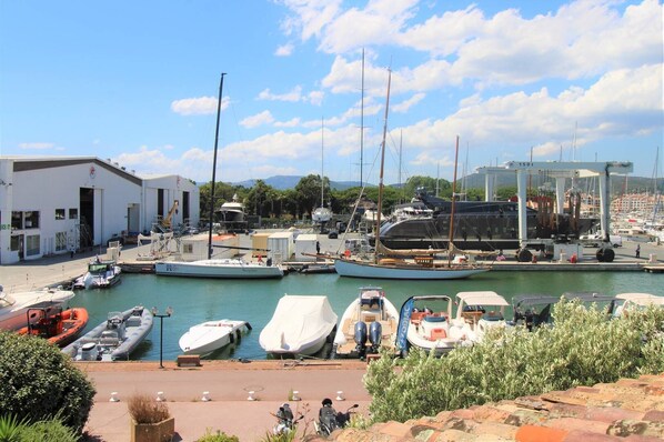 Marina