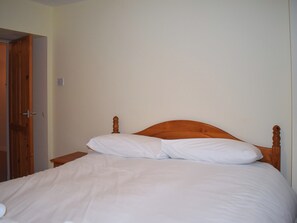 Double bedroom | Taigh Na Beadan, Isle of Lewis