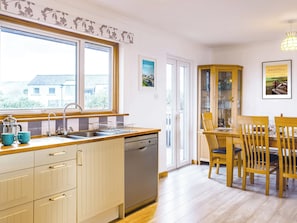 Kitchen/diner | Tighnamara, Blackwaterfoot