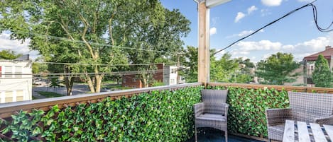 Privet cover terrace