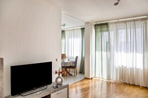 Nicht klassifiziertes Bild, 2 von 17, Schaltfläche