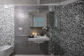 Bain