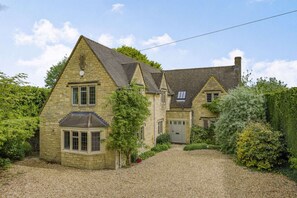 Willows House - StayCotswold