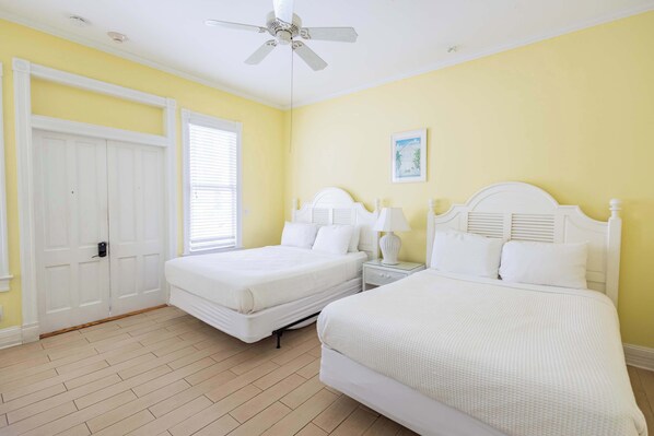 Two Queen Beds 