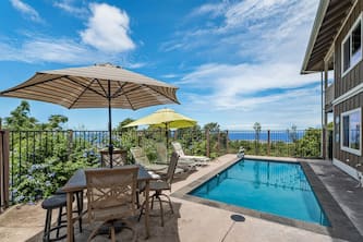 HALE LIO KAI: GORGEOUS HOME WITH POOL, HOT TUB & STUNNING OCEAN/SUNSET VIEWS