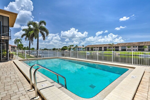 Cape Coral Vacation Rental | 2BR | 2BA | Step-Free Access | 1410 Sq Ft