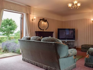 Living room | Glossoms Lodge, Thorpe Arnold