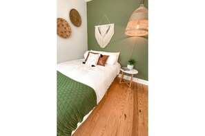 Green oasis room