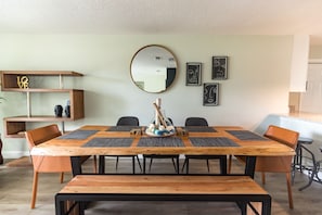 Dining table 