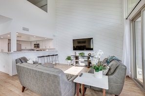 Living Room | Smart TV