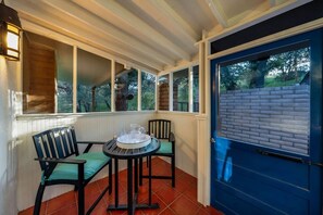 Second enclosed porch, a perfect breakfast spot
