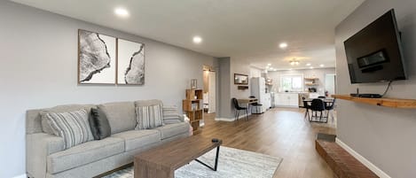 Living Area/Open Layout 