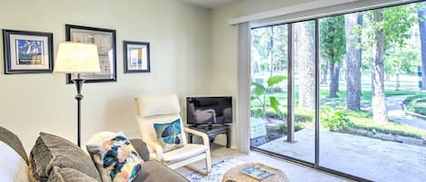 Montgomery Vacation Rental | 1BR | 1BA | Step-Free Access | 600 Sq Ft