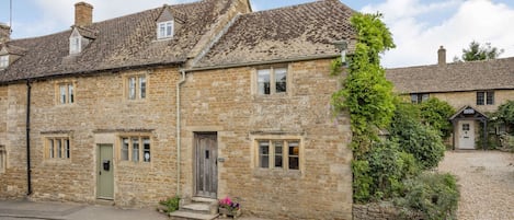 Little Mullions - StayCotswold