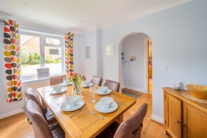 South View, West Runton: Dining room with seating for six guests