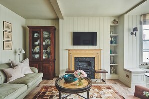 The living room at Harold House, Isle of Wight