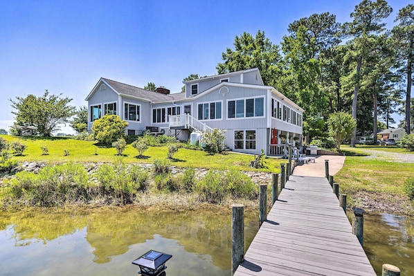 Reedville Vacation Rental | 4BR | 2.5BA | Stairs Required | 3,000 Sq Ft