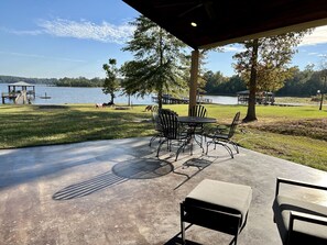 Coffee or Breakfast is perfect with a Lake breeze!