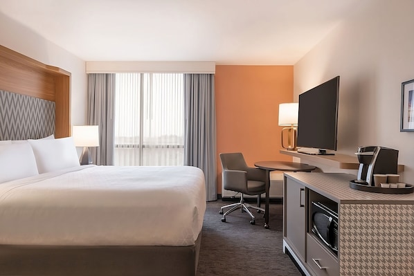 Comfortable Unit with King bed