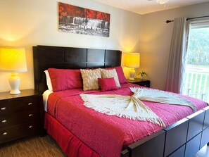 Master ensuite bedroom with balcony