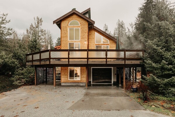 House, Gate, Cabin, Cottage, Tree