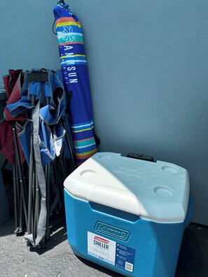 BEACH CHAIRS + UMBRELLA + LARGE COOLER WITH WHEELS