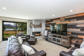Living room with views of lake