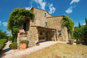 Building Exterior, Garden