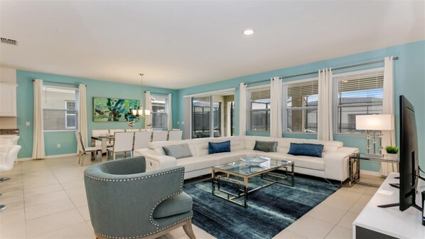 Sweet Home Vacation Home Rentals, Top Resorts Florida Solterra Resort