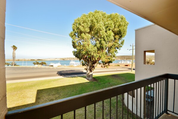 Riverview Holiday Apartment 14