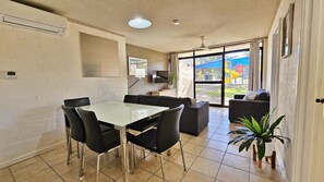 Riverview Apartment 32 - Kalbarri Accommodation Service