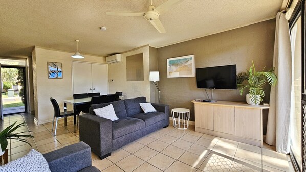 Riverview Apartment 32 - Kalbarri Accommodation Service